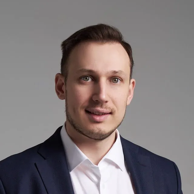 Антон Карцев